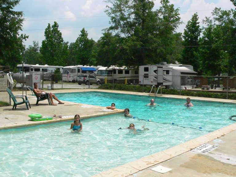 FamilyFriendly Retreat RV Park Good Sam Camping