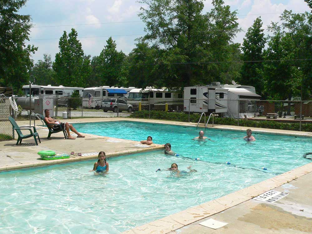 FamilyFriendly Retreat RV Park Good Sam Camping