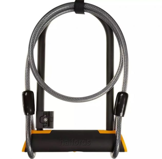 Make the most of your ride with the best escooter accessories Halfords