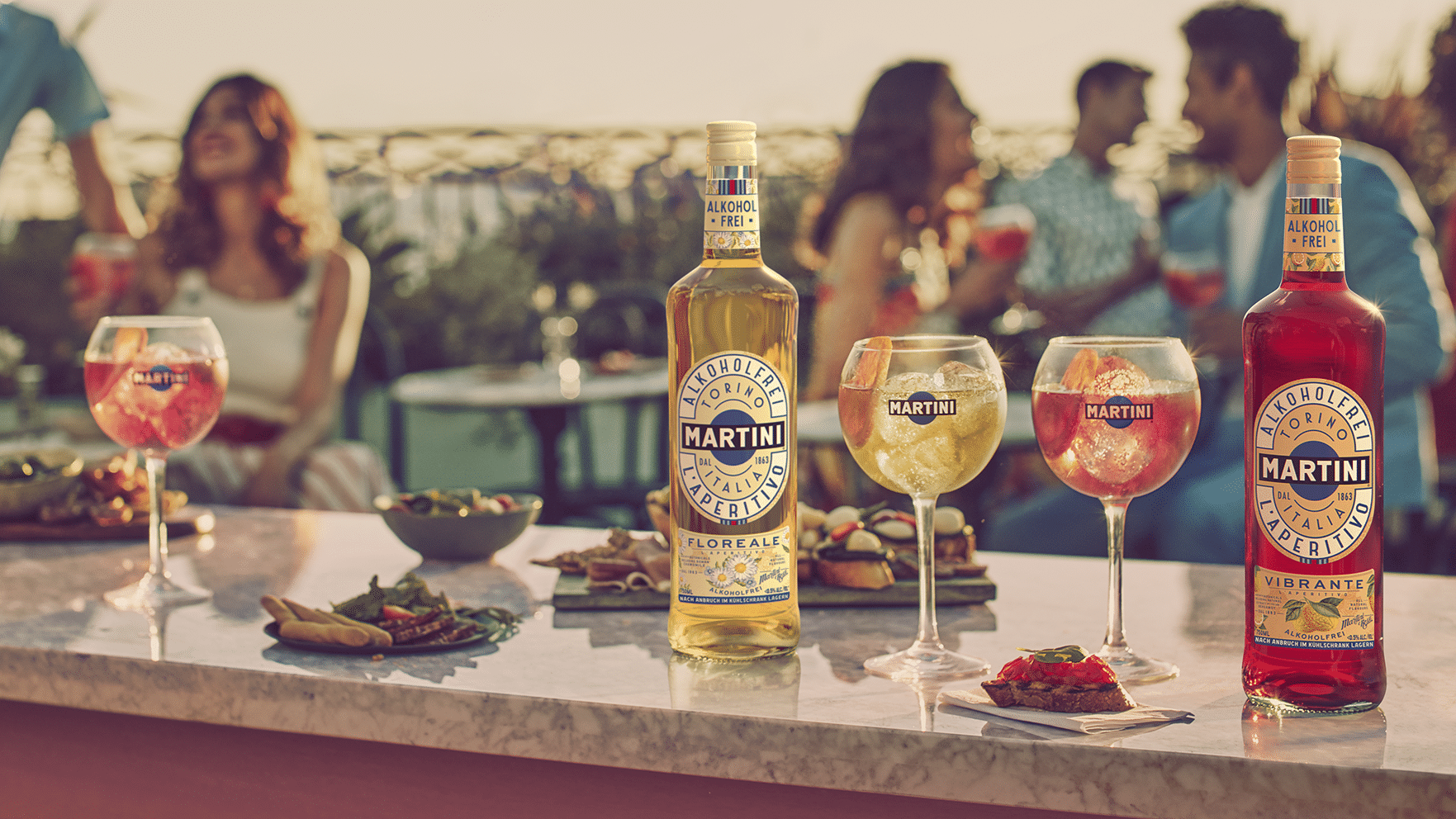 Alkoholfreie Cocktails für Deinen Sommer mit MARTINI Vibrante und