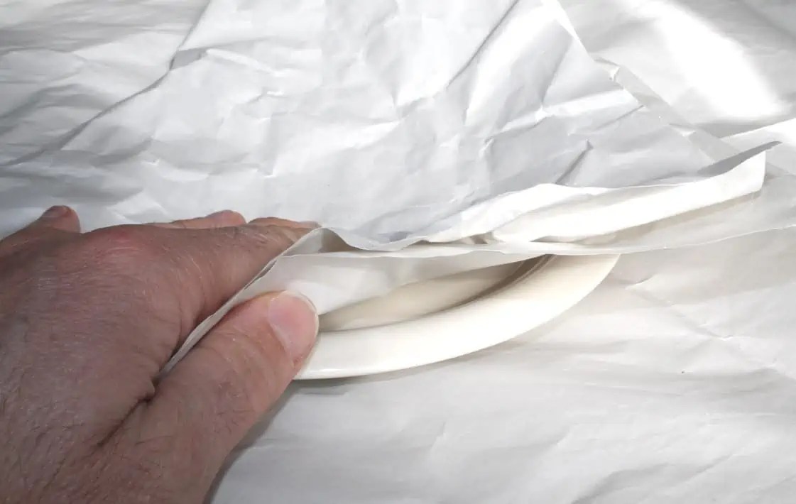 How Do I Pack Glass Plates?