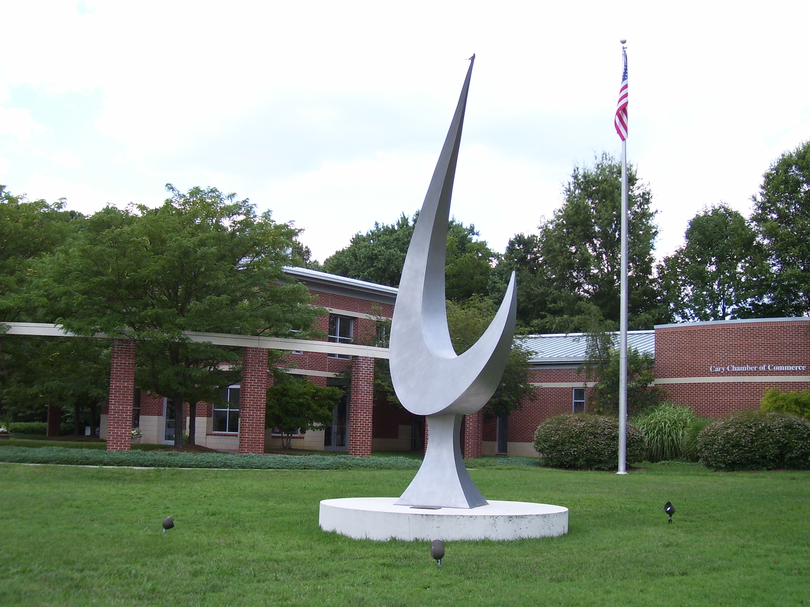 statue