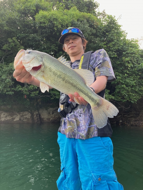 7月 31日 ブラックバス 高知 バス釣り ダム 高知堀り出しや