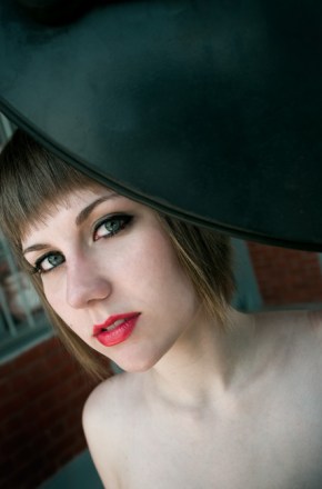 068
