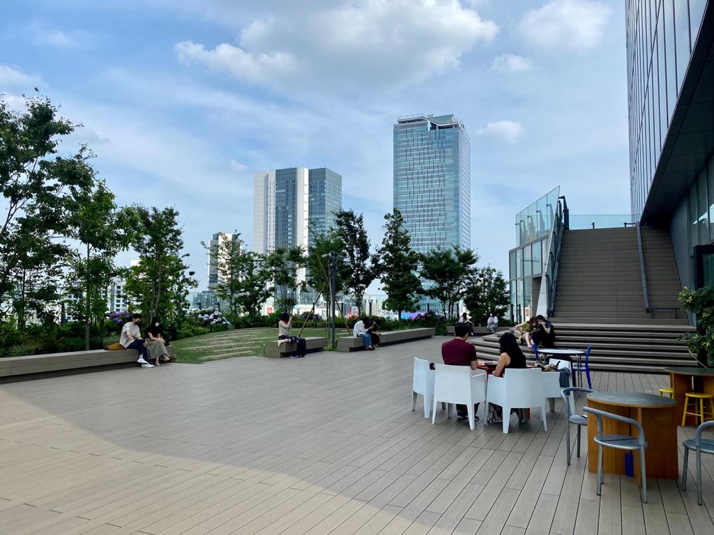 9 Best Rooftop Gardens in Tokyo