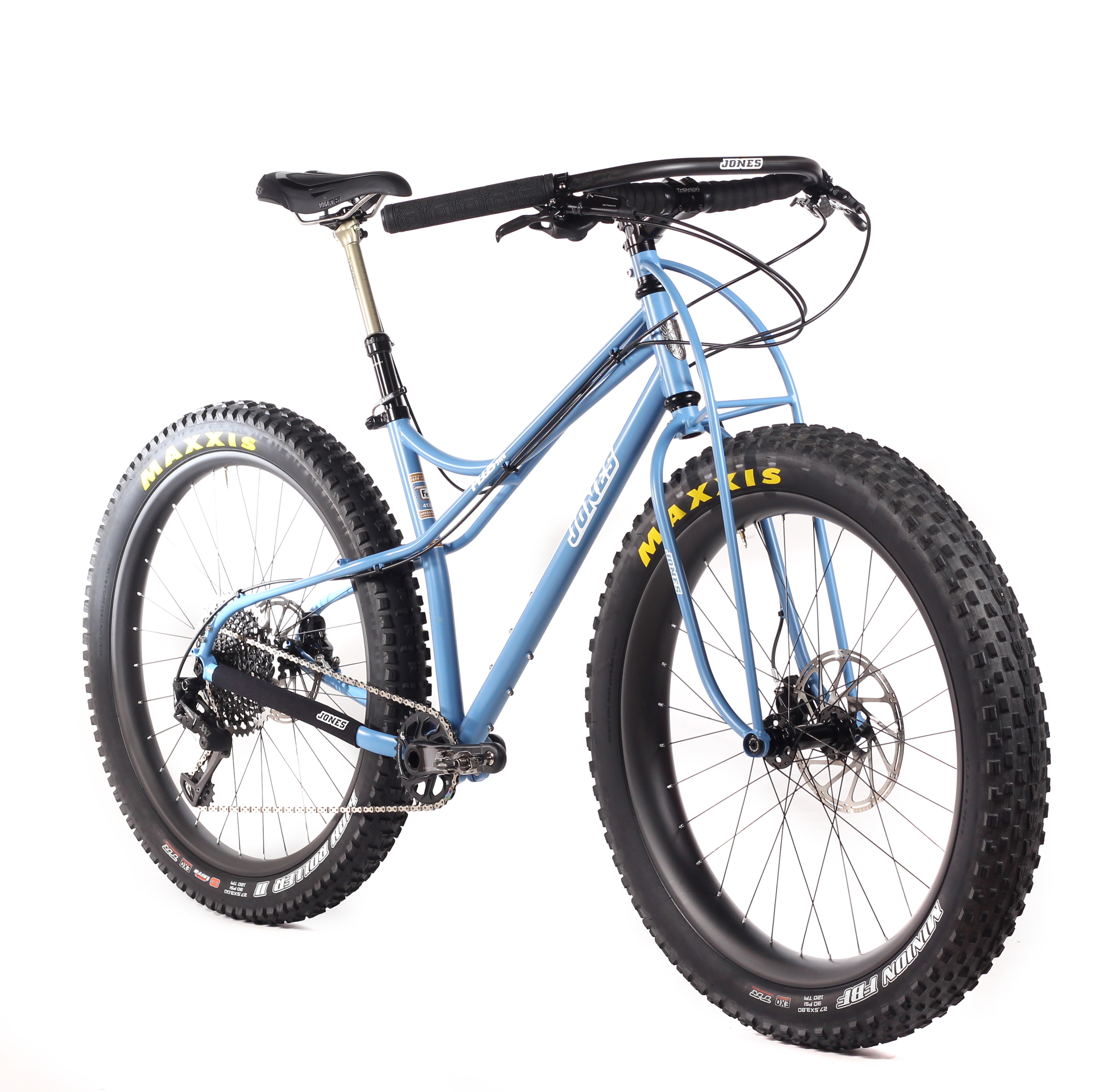 The first two Jones Plus SWB bikes are built, and we have photos