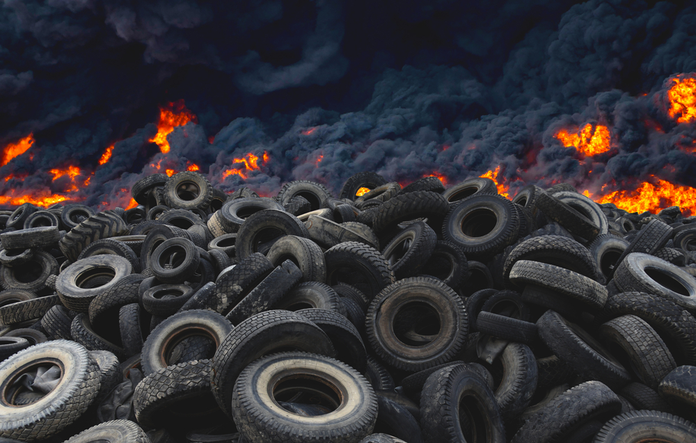 Tire Graveyard Burns Releasing Toxic Smoke Karmagawa