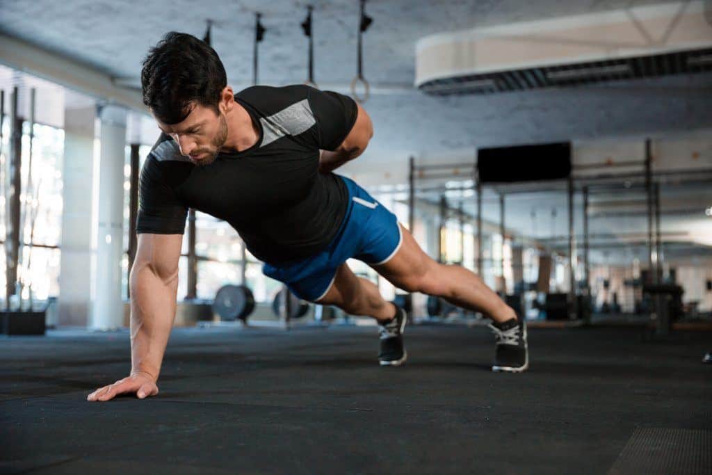 How to Master The OneArm Pushup In 6 Simple Steps Kinobody