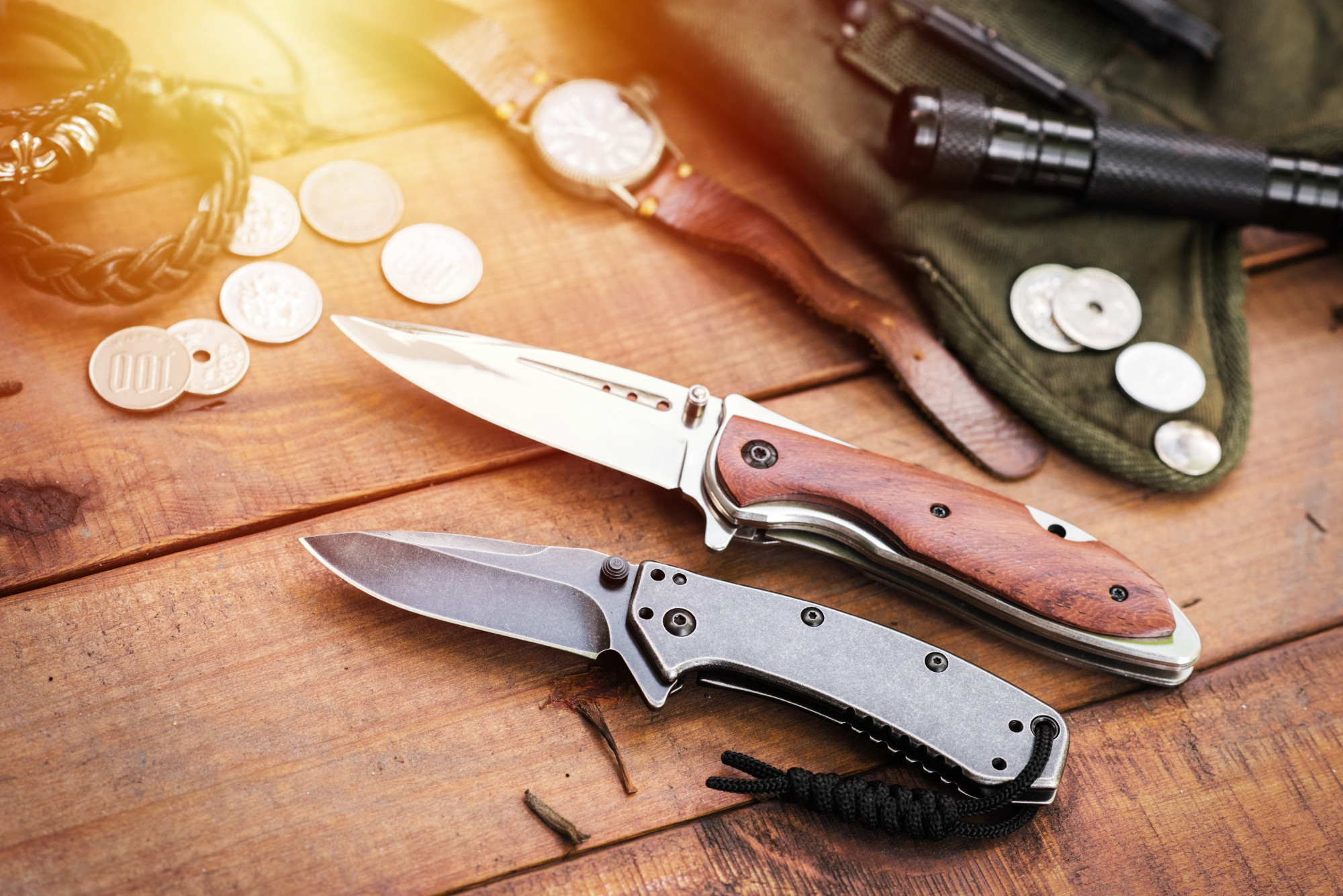The 7 Best Automatic Knives Available on the Market in 2020
