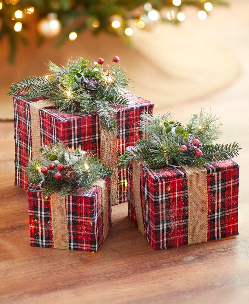 9 Lighted Christmas Decorations That Will Brighten Up Your Home LTD