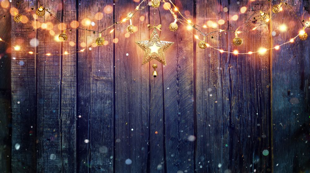 9 Festive Entryway Decorating Ideas For Christmas LTD