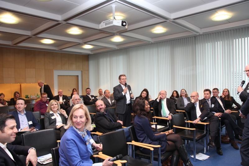 Unternehmensdialog im Lyoner Quartier Lebendige Bürostadt