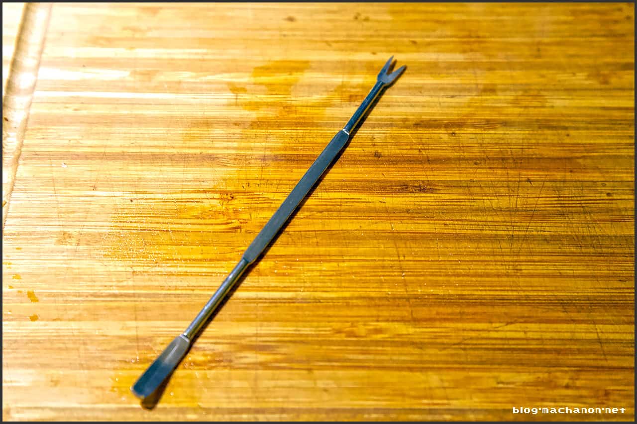 Typical double ended seafood fork / pick.