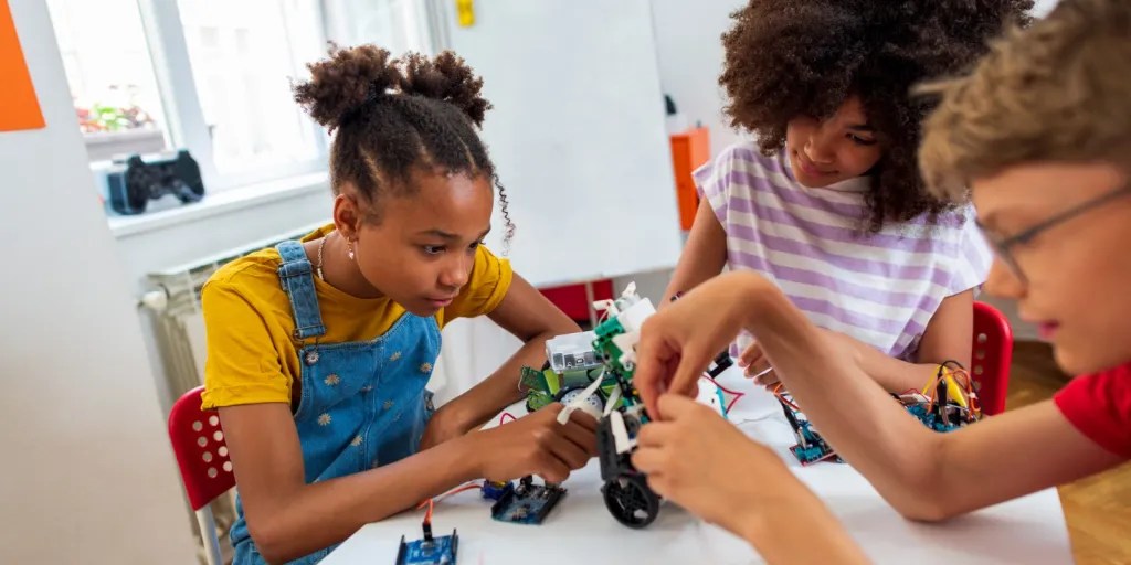 5 motivos para trabalhar o Pensamento Computacional na escola Mind Makers