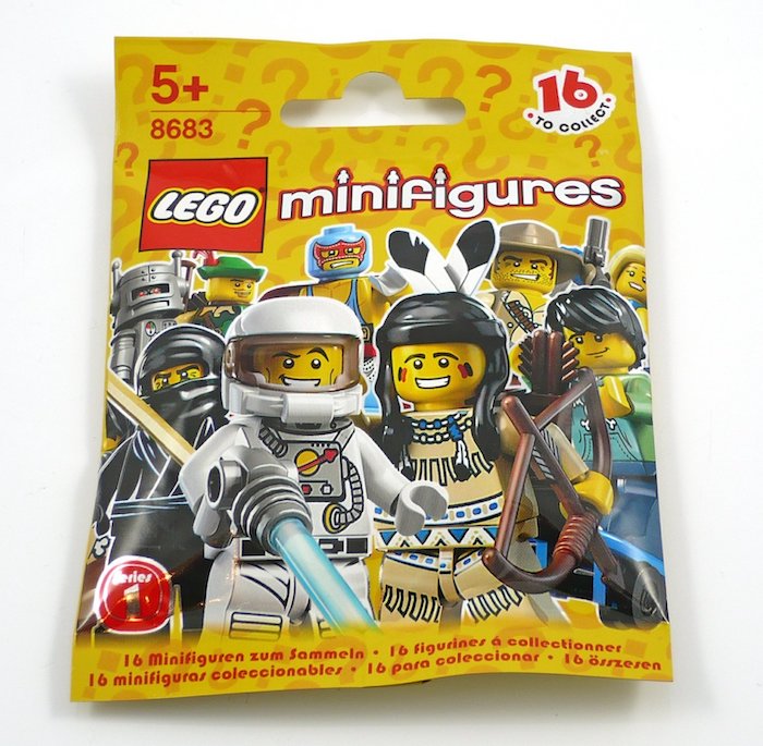 A Brief History of the LEGO Minifigure Blog