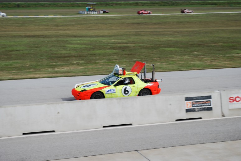 More pics of 24 hours of Lemons Racing 2009! Blog