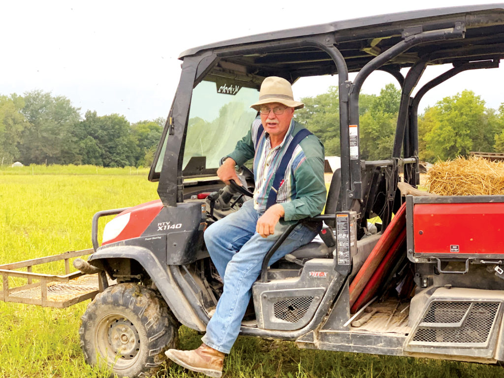 Visiting the Hawkins farm Moink Box