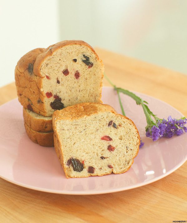 Olive and Green Sprouted Olive Oil Breads The Moonberry Blog