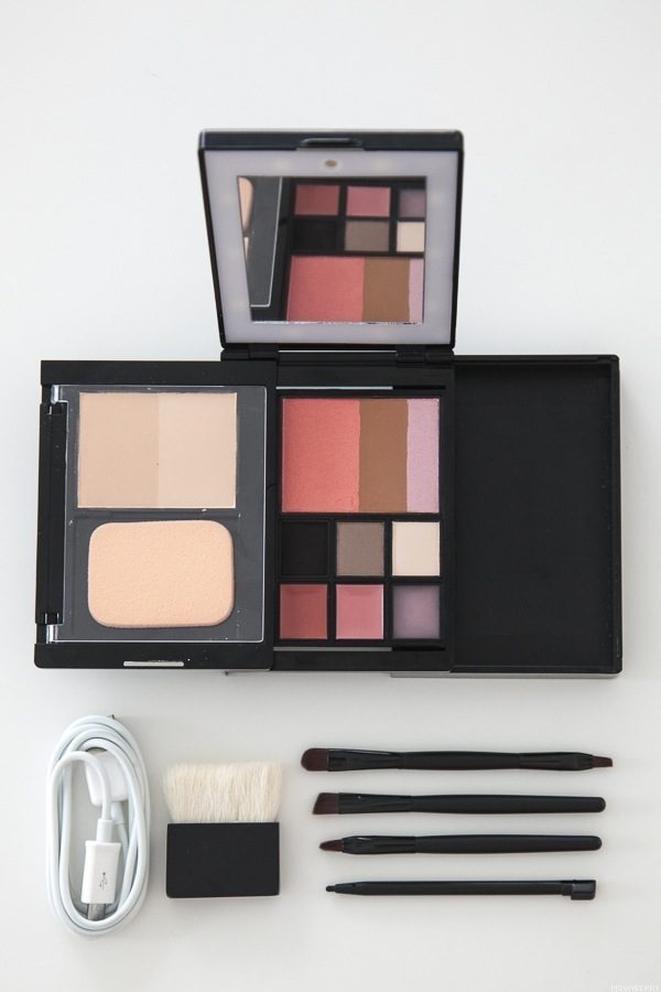 GlamPact AllinOne Lighted Makeup Compact The Moonberry Blog
