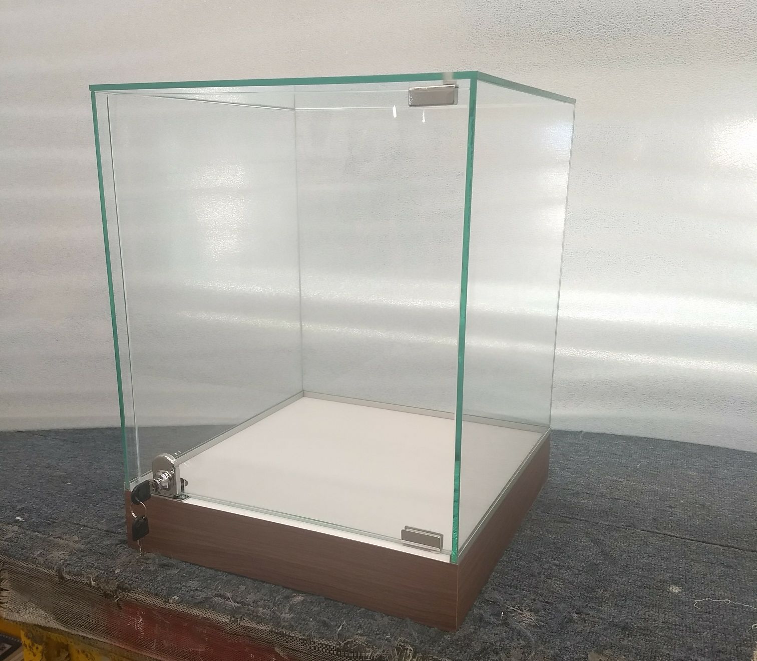 MuseumDisplayCases best museum display cases