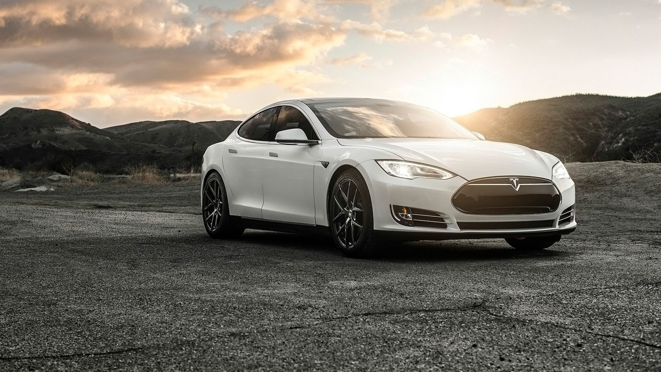Top_Speed_Tesla_5a54e6fa5b106f162f6e7719 MyStart