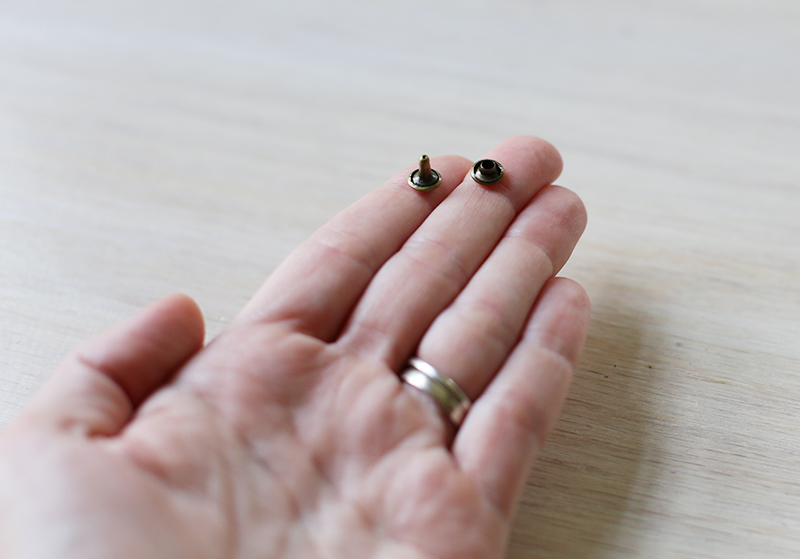 How to Install Rivets Noodlehead