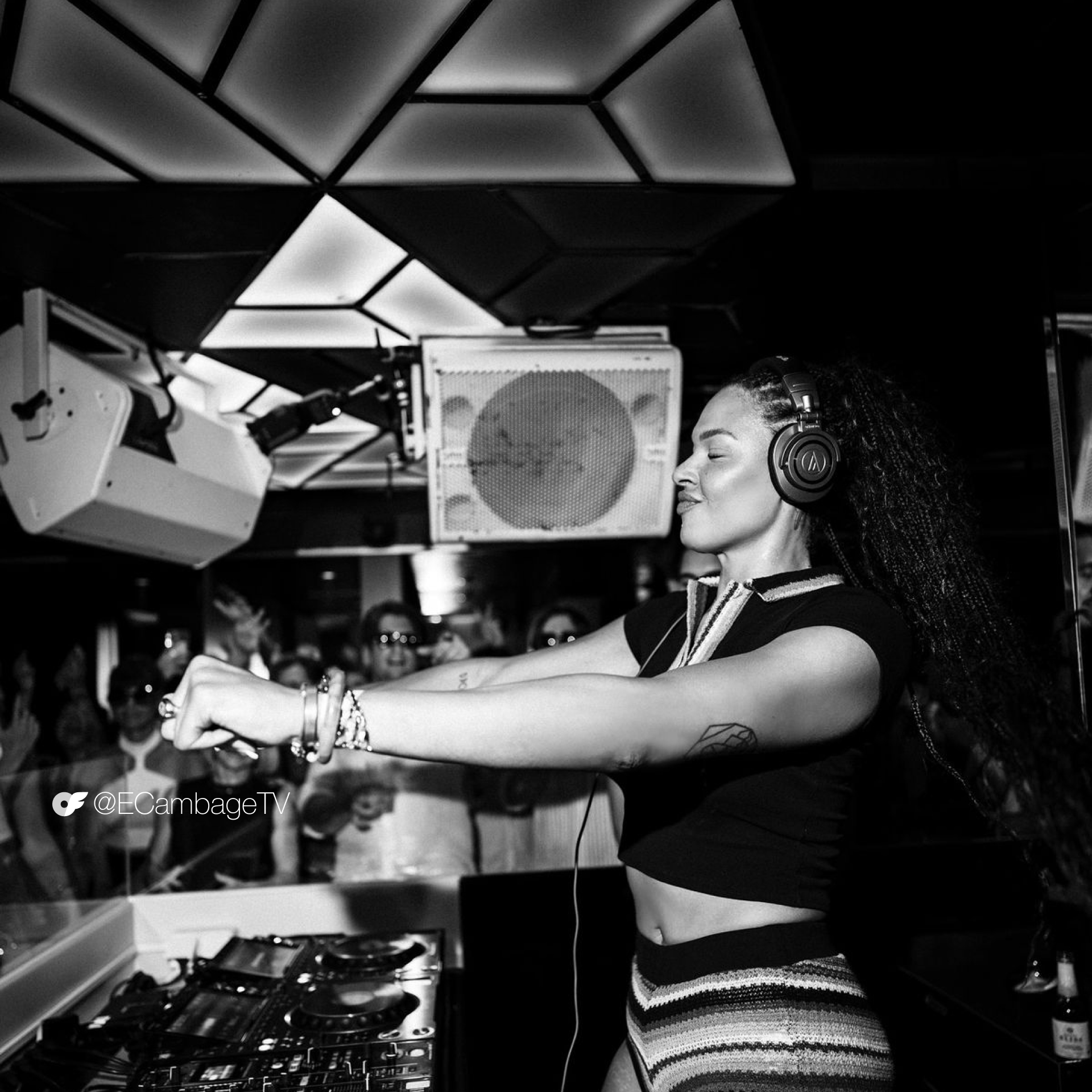 Liz Cambage on OnlyFans Life, Basketball & Doing Things Her Way