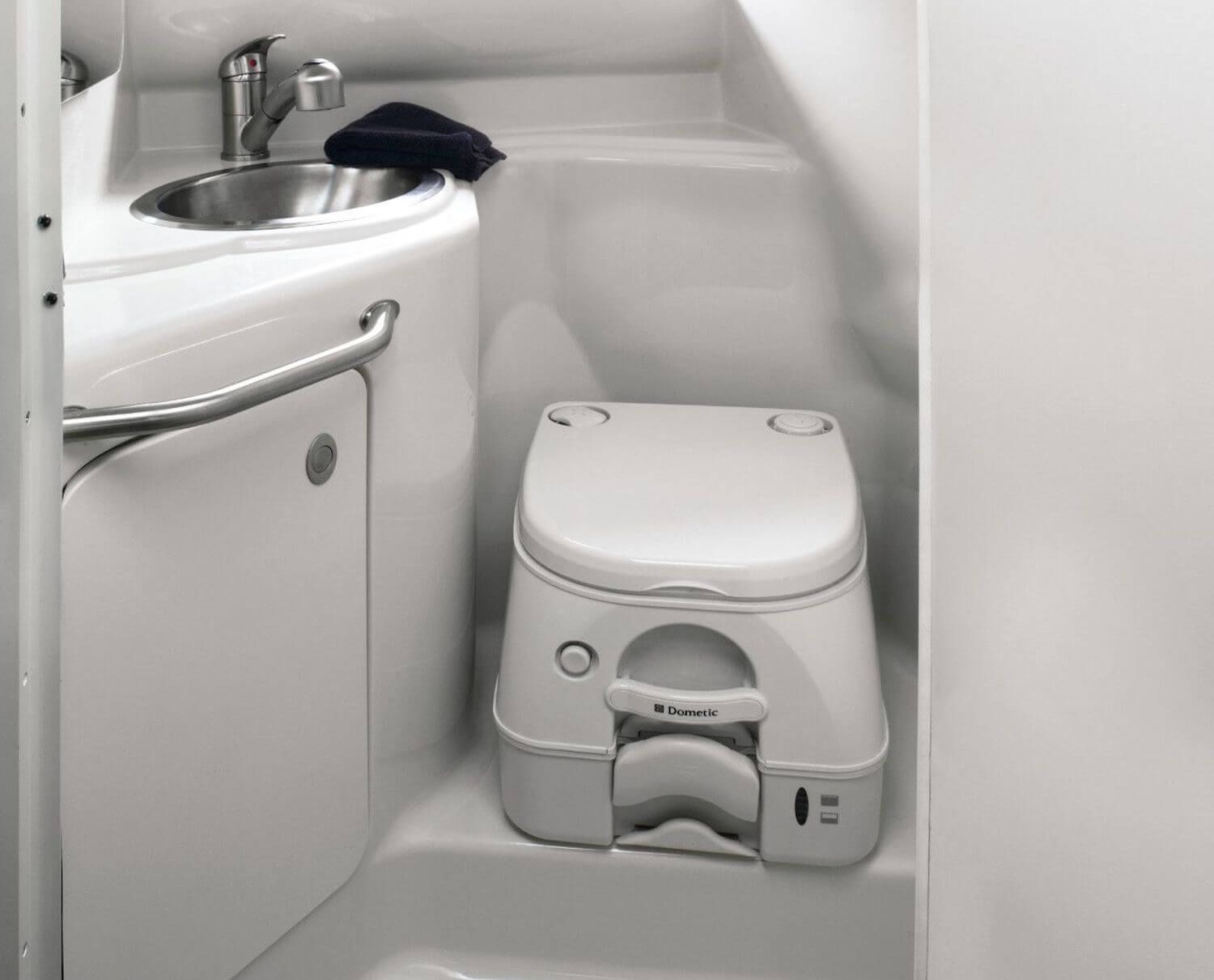 Overton's Complete Guide to Marine Toilets Overton's
