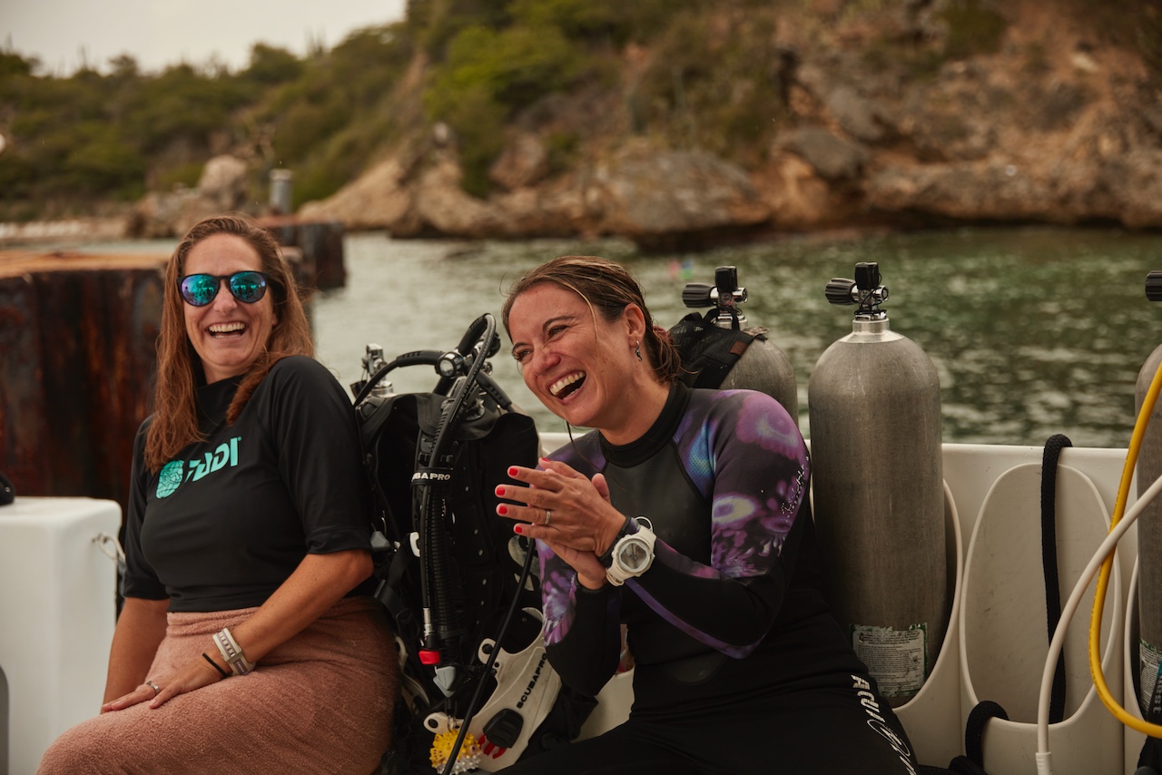 New! Meet the AI Dive Mask Attachment That Identifies Marine Life in(03)