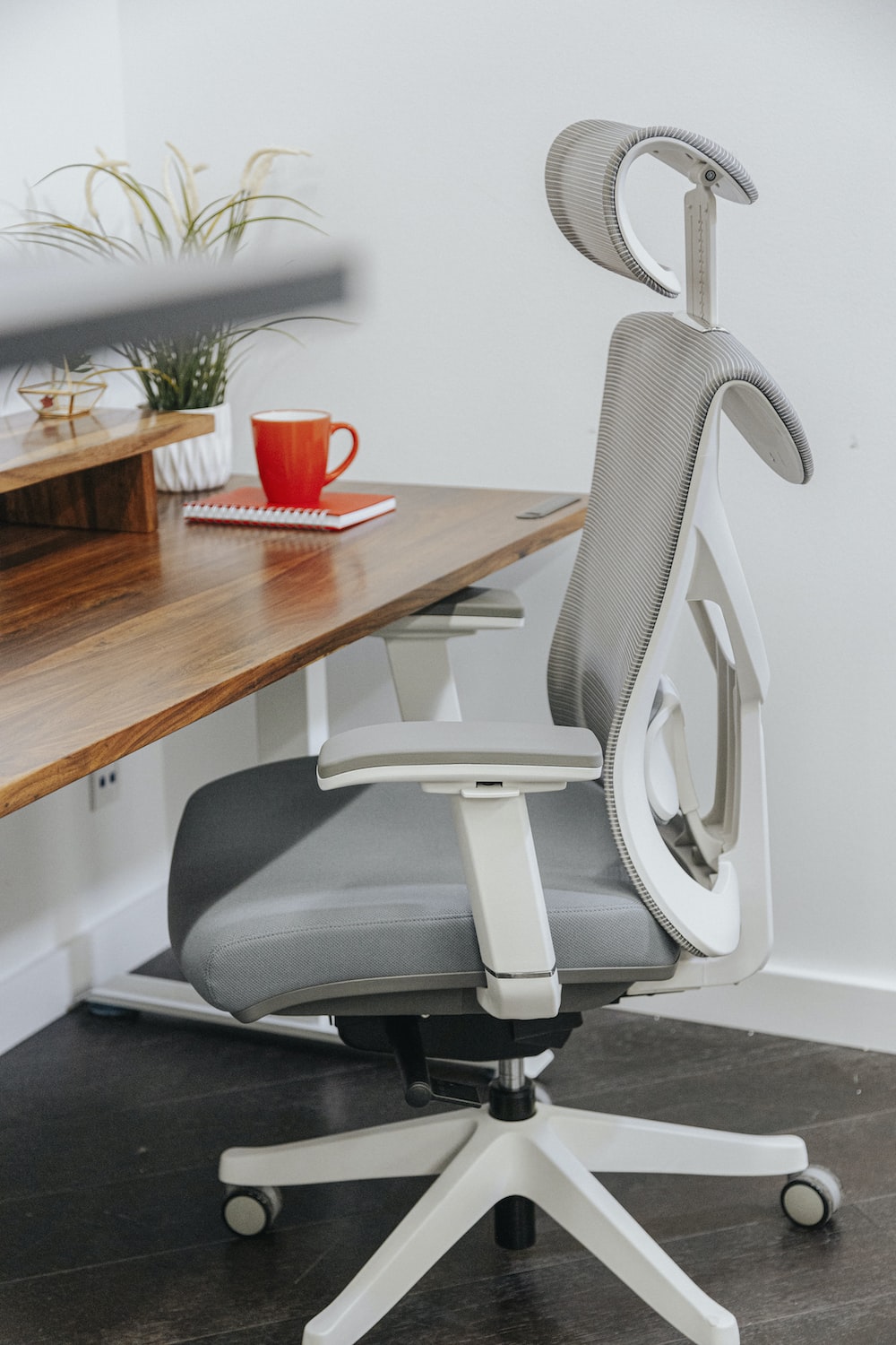 Why the Wakefit Chair Is the Best Ergonomic Office Chair for Your