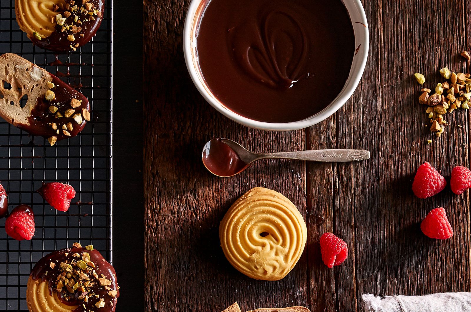 A Valentine’s Day Guide to Cooking with Chocolate Pampered Chef