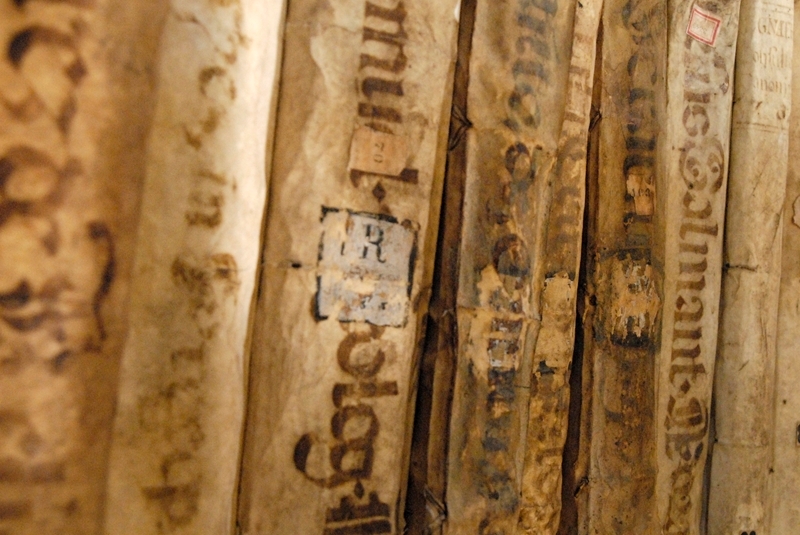 7 Important First Steps in the History of Bookbinding Endpaper The