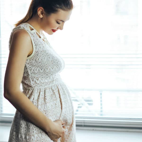 5 Best Places to Shop for Petite Maternity Dresses