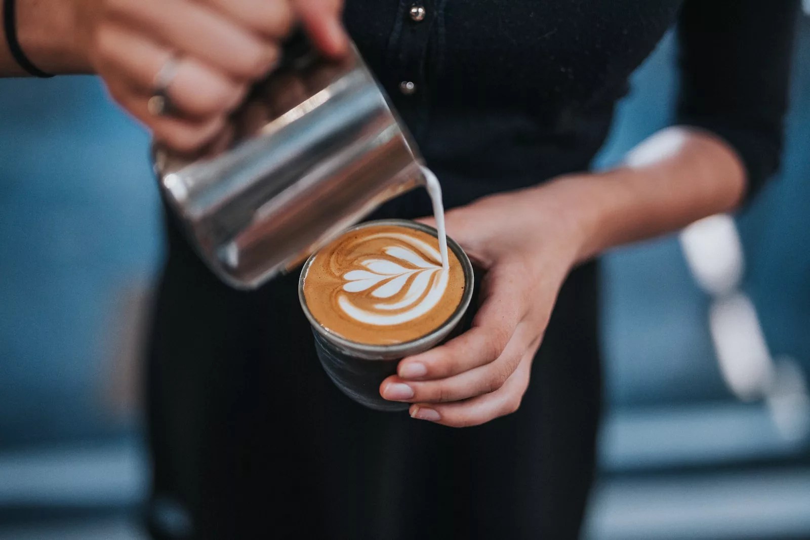 Cara Membuat Latte Art untuk Pemula Secara Manual