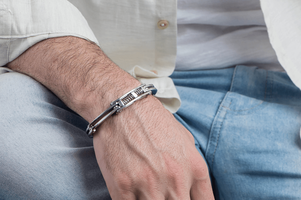 Pulseiras masculinas e femininas para o verão Prata e