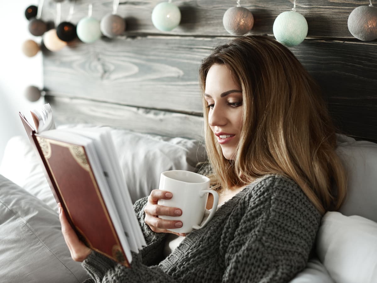 How to Read in Bed Posture and Setup RentACenter