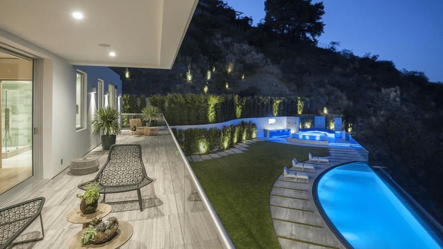 L.A. Reid Lives it Up in LA Mega Mansion RISMedia's Housecall