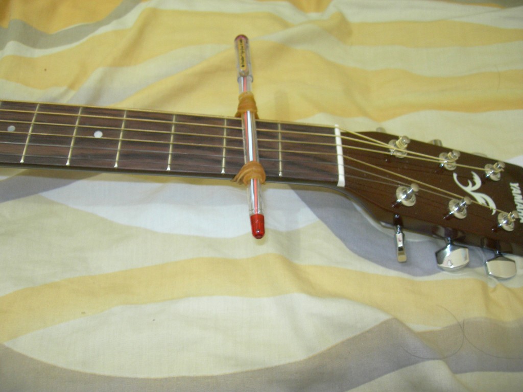 Capo buatan sendiri atau emergency capo •