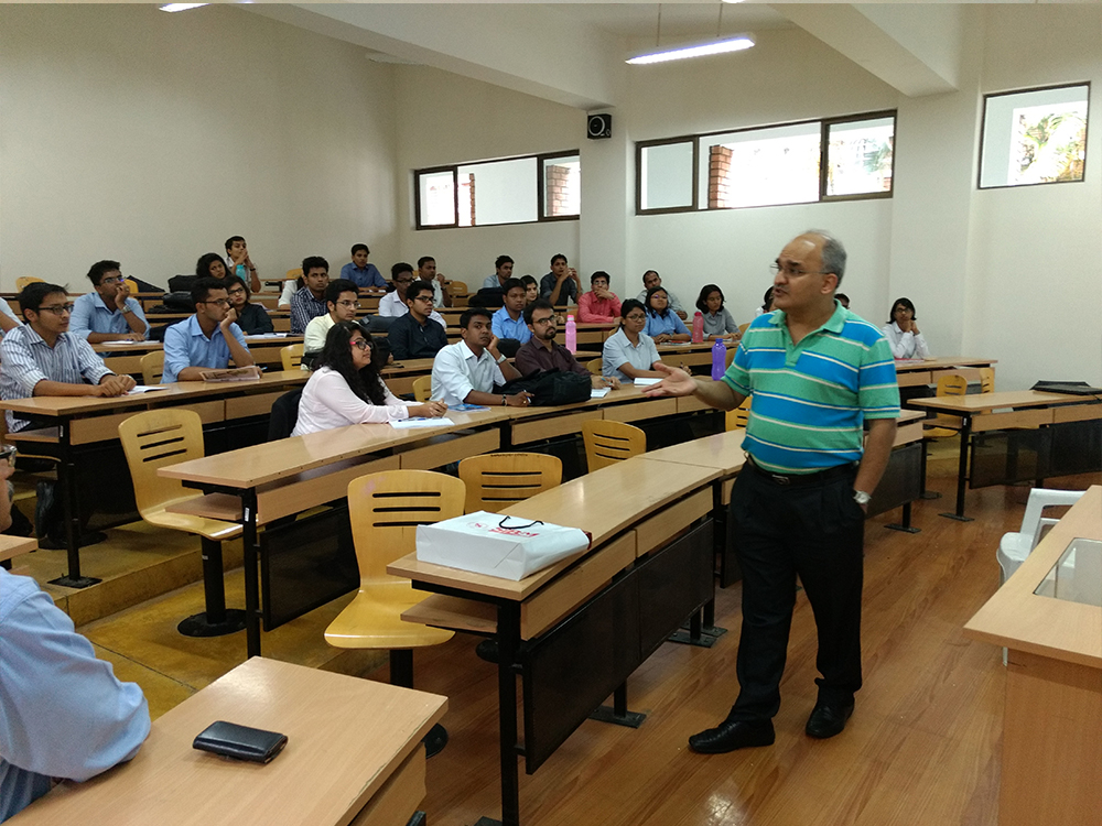 Mr. Jitendra Paturkar, an SIBM, Pune alumnus from the batch of 1992