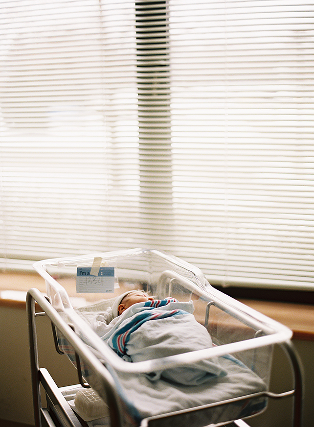 chicago newborn photographers hospital minisessions. » Simply by