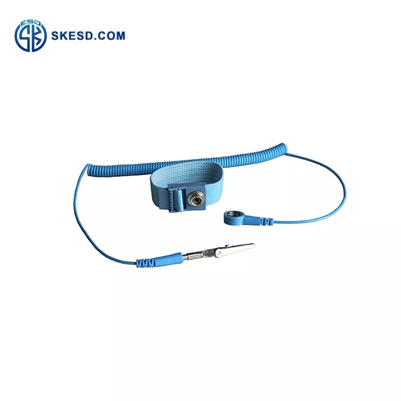 The Benefits of Using an Adjustable ESD Wrist Strap
