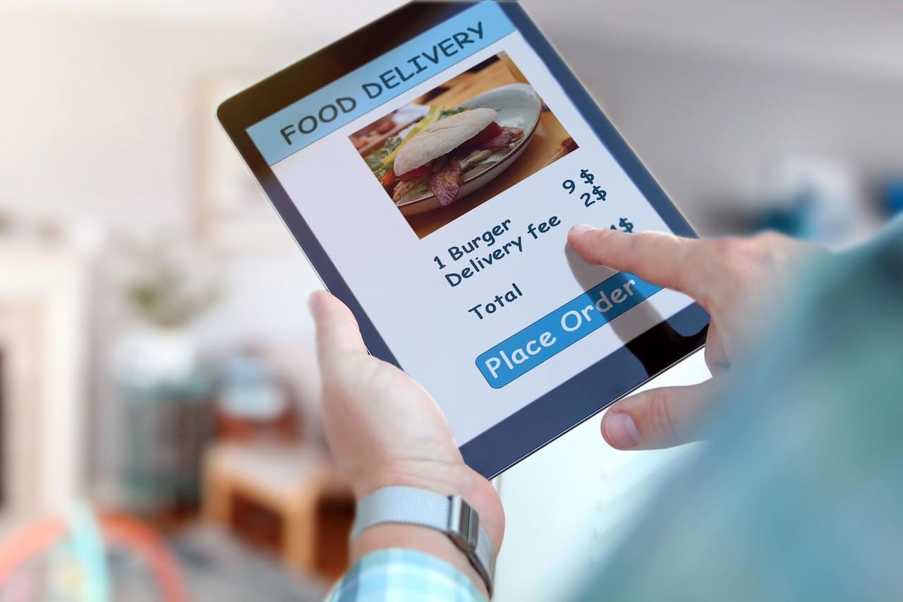 What is a Restaurant Online Ordering System? Slant POS