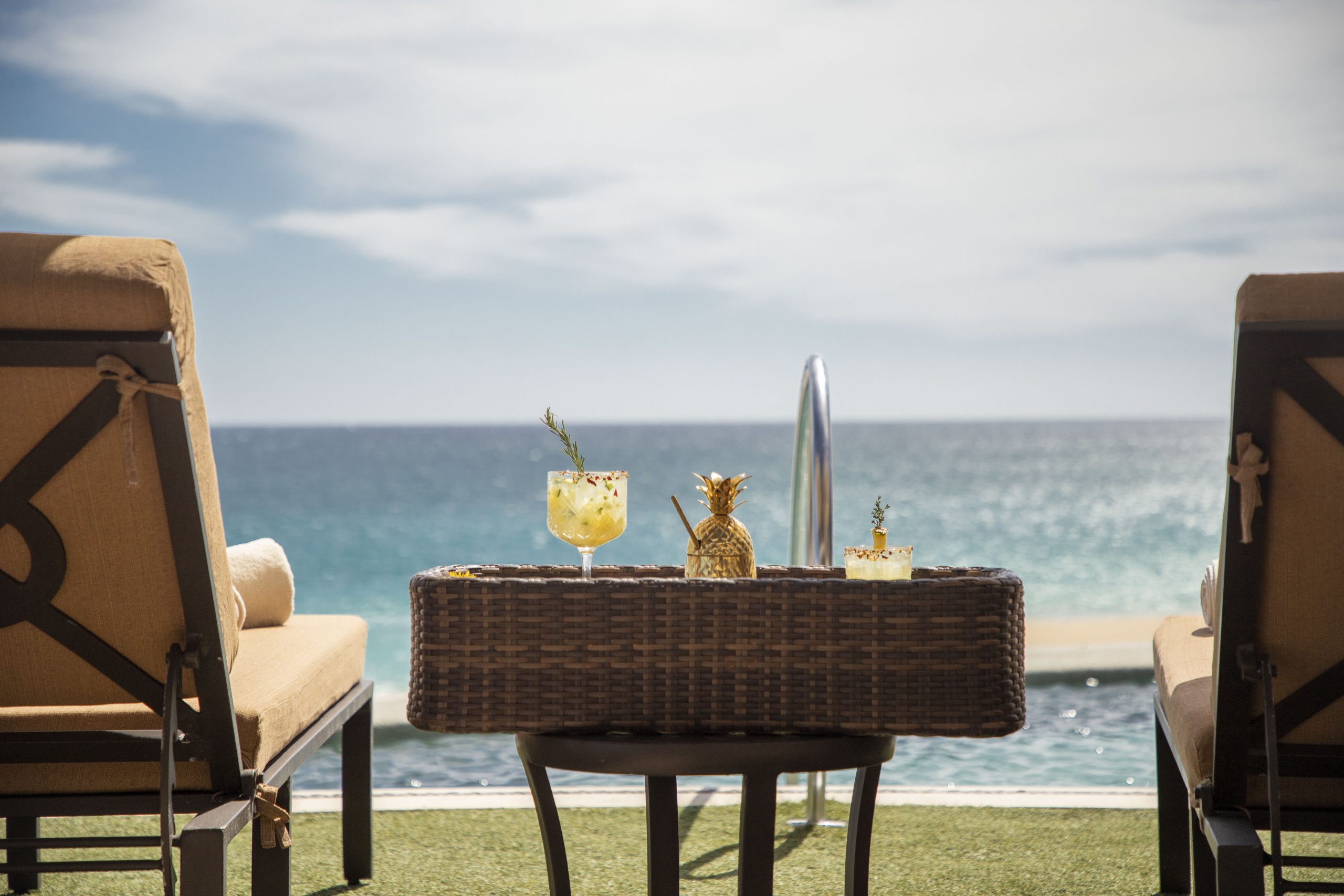 Pineapples, symbol of hospitality Blog Solmar