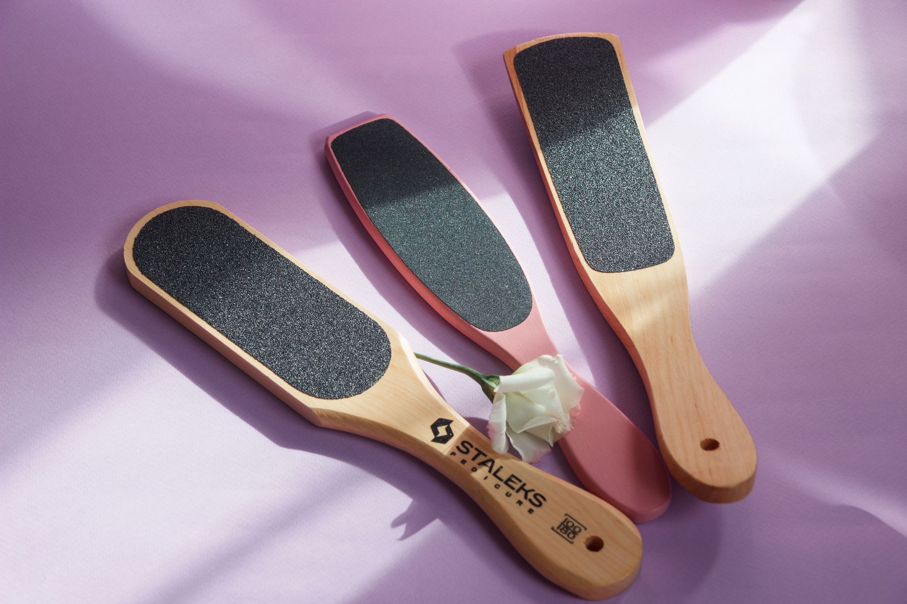The secrets of pedicure procedure at home. How to choose a pedicure