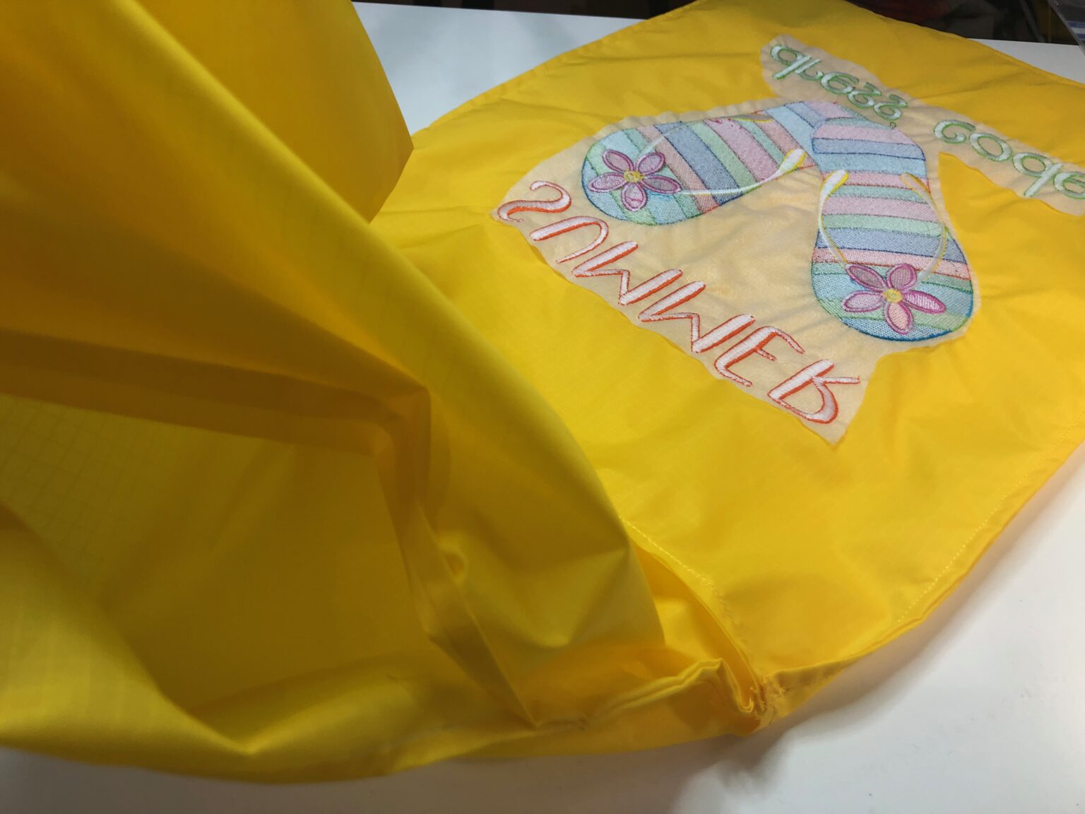 Nylon Drawstring Bag with Machine Embroidery Sulky