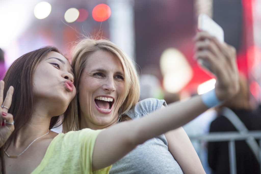 Planning The Perfect Moms Night Out In 6 Easy Steps