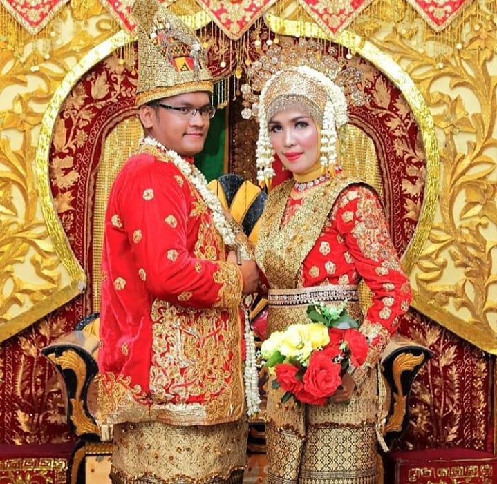 UNIKNYA PAKAIAN PENGANTIN ADAT ACEH Blog Tiga Dara