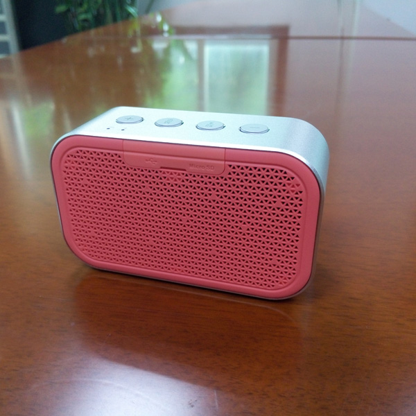 Mifa M1 Speaker Review The Pocket Nuke of Speakers