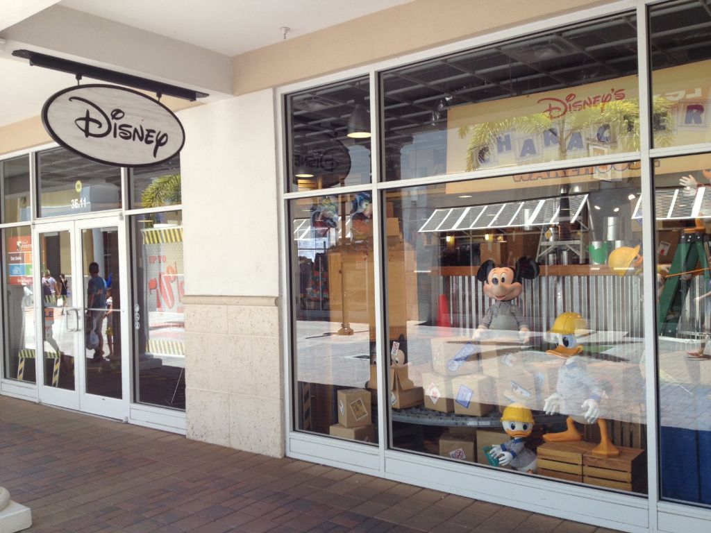Disney Outlet Store Photo Report for July 2013