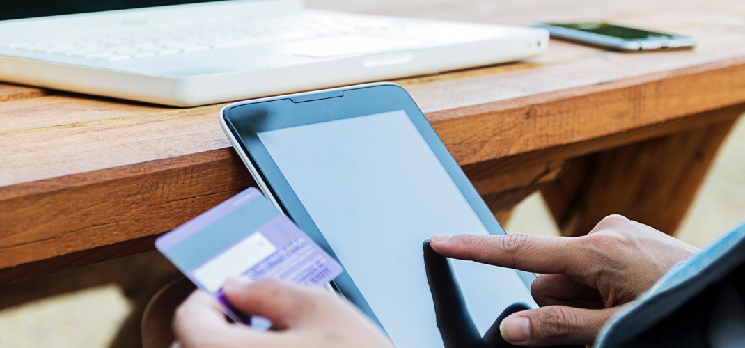 6 Ways to Incorporate Cards Into Your Bank’s Product Offerings